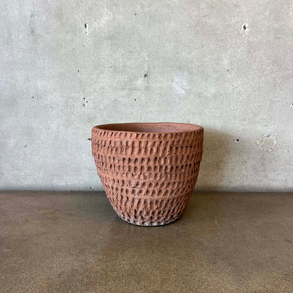 Early Vintage Hand Thrown and Textured Stan Bitters "Thumb Pot"