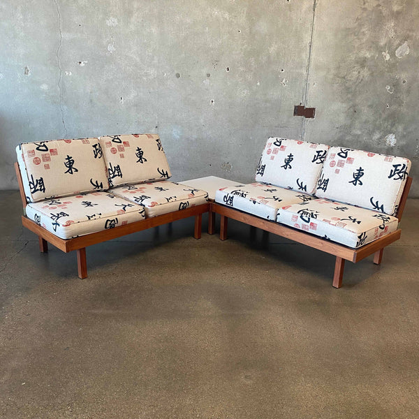 Martin Borenstein For Brown Saltman Modular Four Seat Sofa With Table