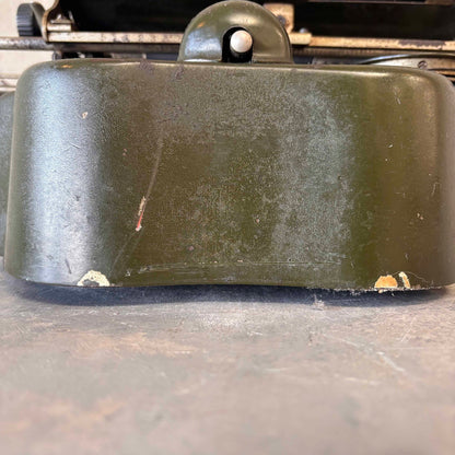 1915 No. 7 Oliver Typewriter