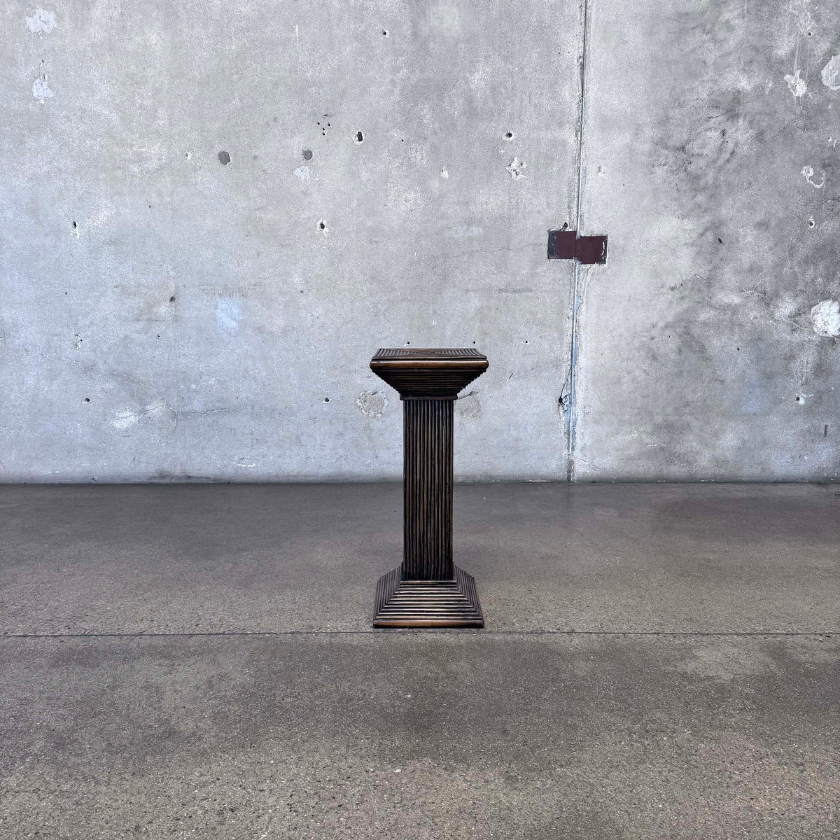 Vintage Split Reed Pedestal