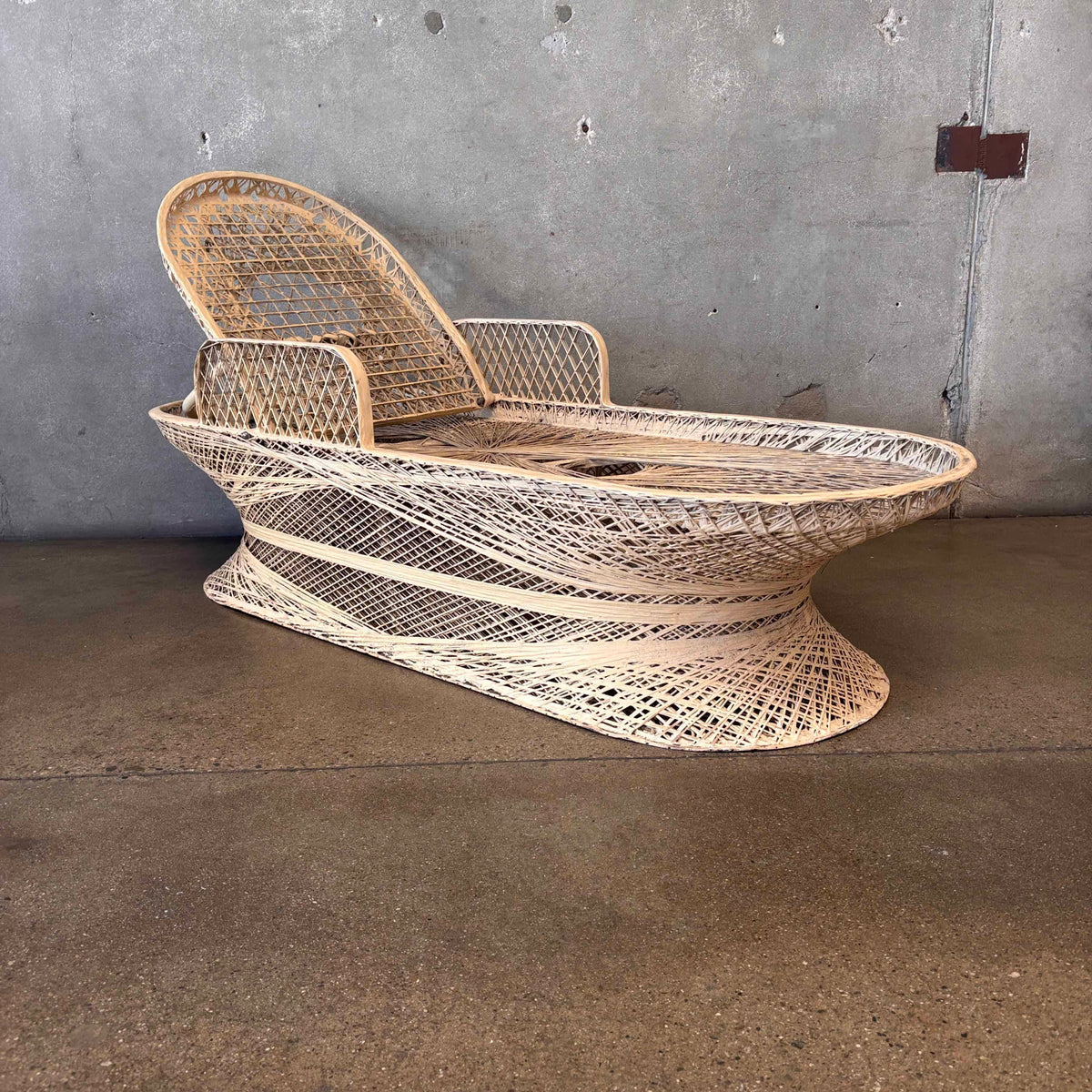Mid Century Spun Fiberglass Lounger By Russell Woodard