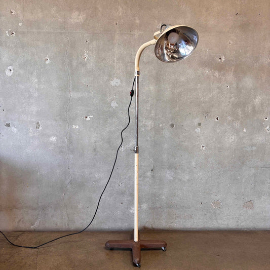 1950s Castle Sybron Medical Rolling Floor Surgery Lamp