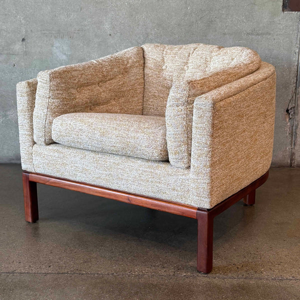 Mid Century Metropolitan Lounge Chair