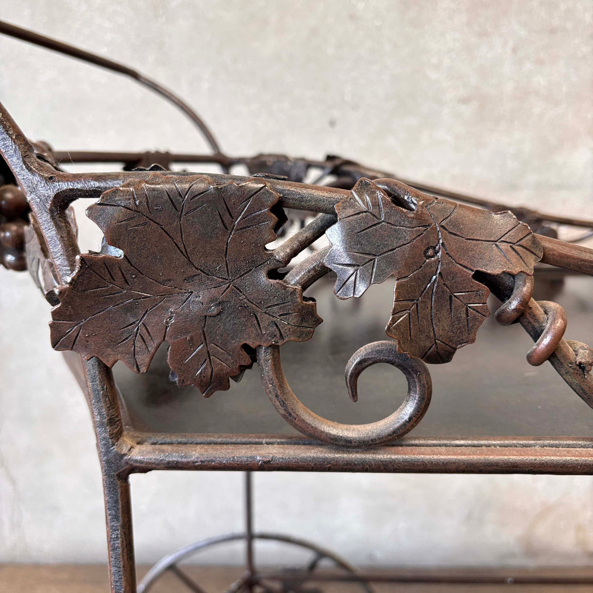Vintage Woodard Wrought Iron Vine & Grapes Garden/Patio/Bar/Tea Cart