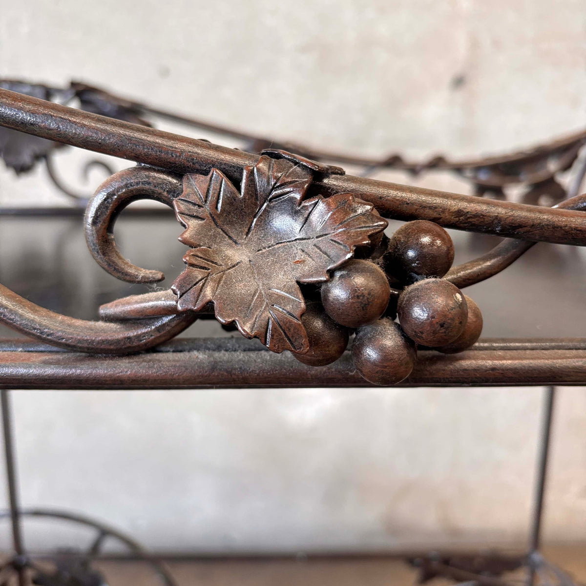 Vintage Woodard Wrought Iron Vine & Grapes Garden/Patio/Bar/Tea Cart