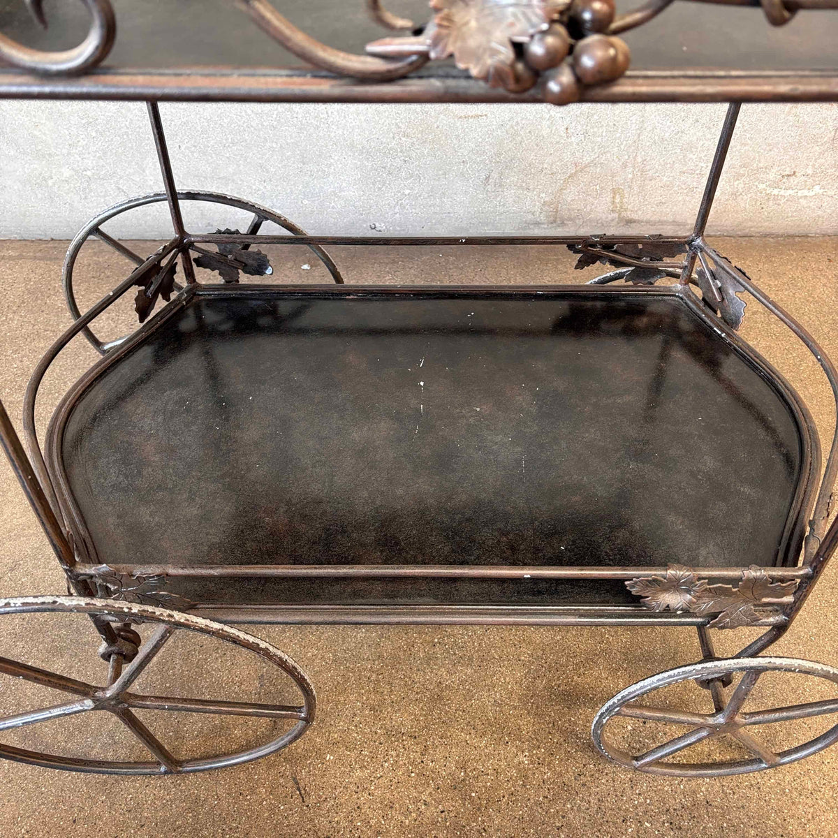 Vintage Woodard Wrought Iron Vine & Grapes Garden/Patio/Bar/Tea Cart