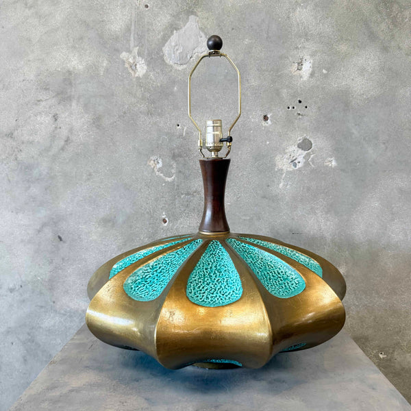 Vintage & Mid Century Lamps for Sale | Urban Americana