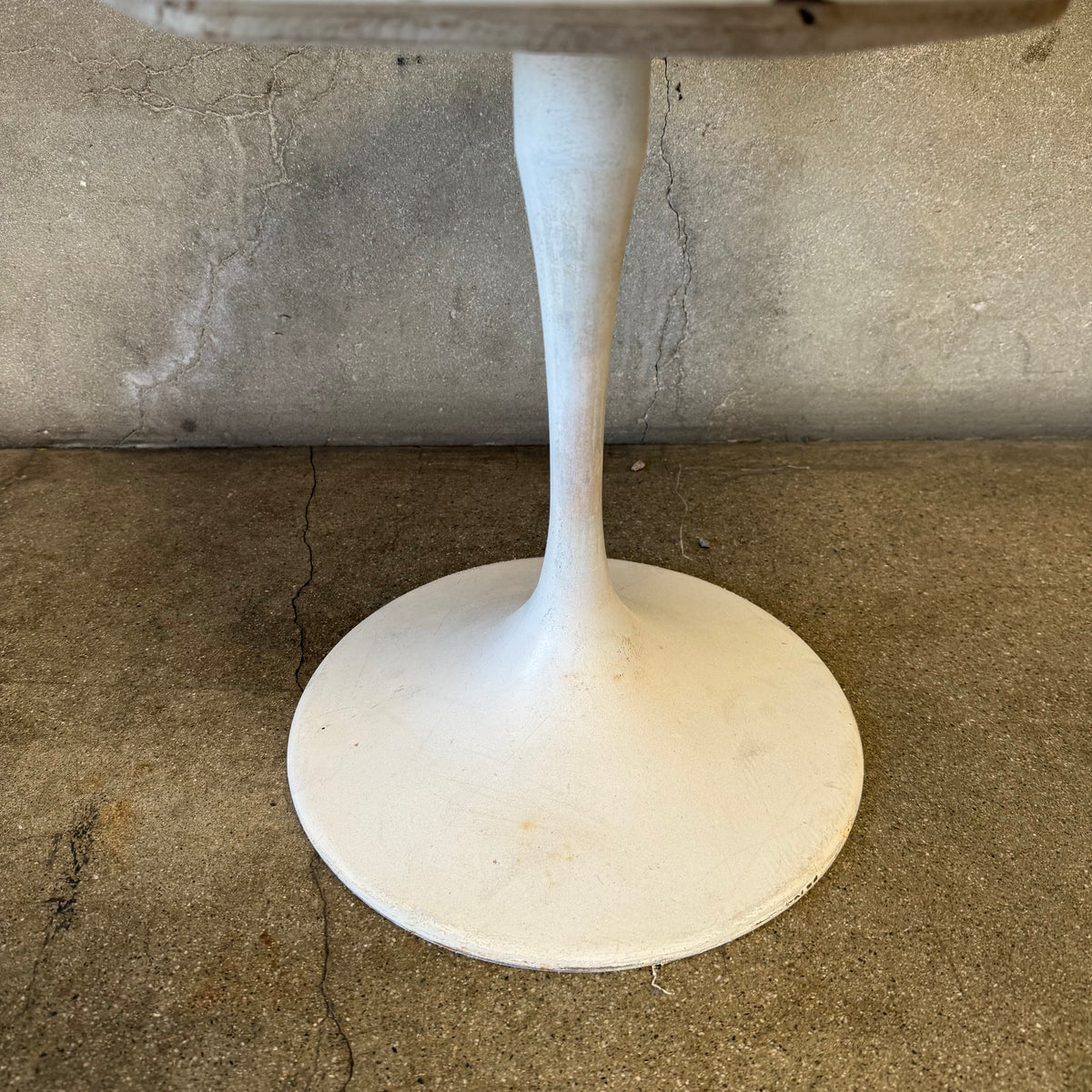 Mid Century Modern Tulip Base Marble Top Side Table