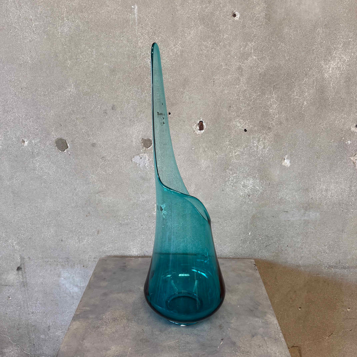 30" Peacock L.E. Smith Swung Glass Floor Vase