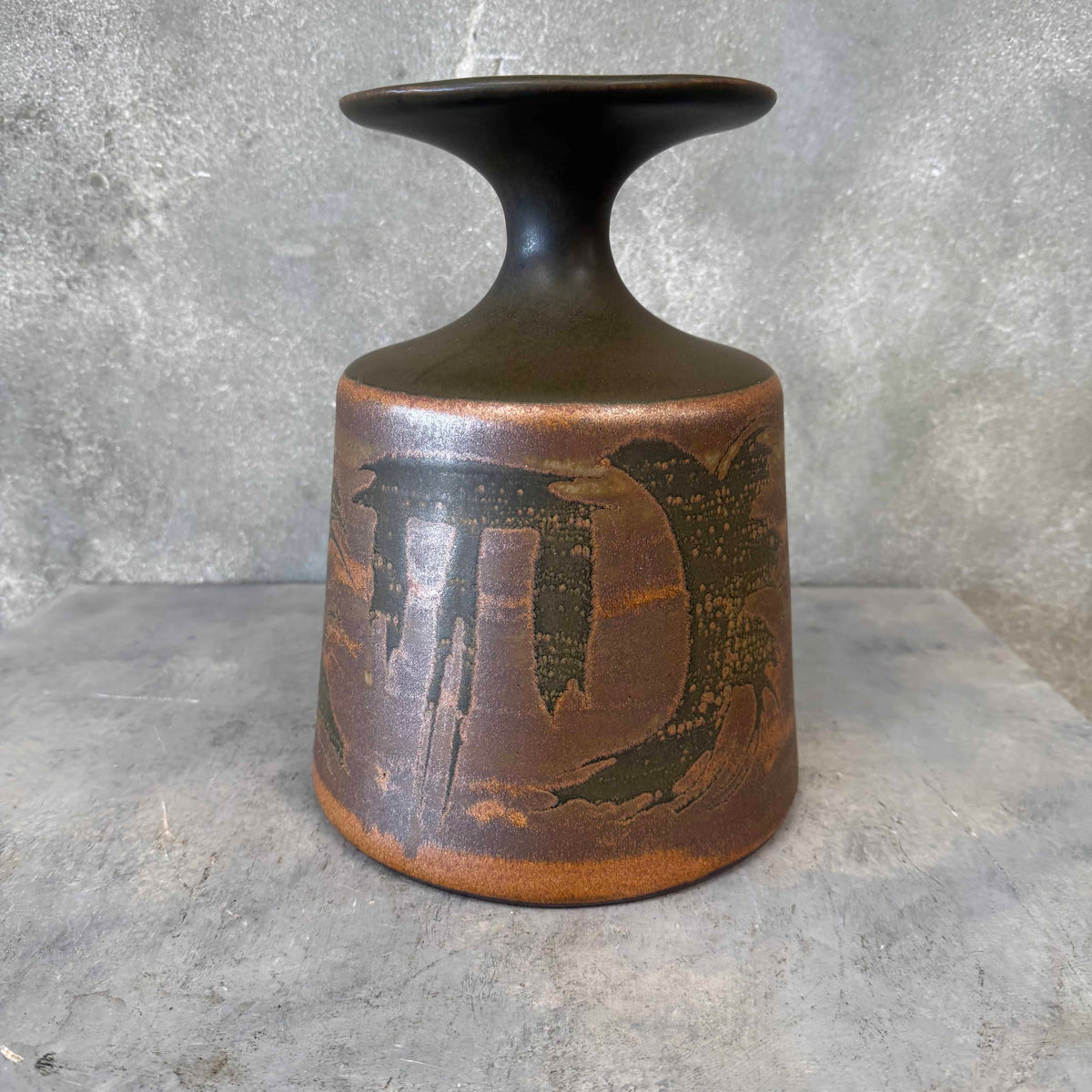Mid Century Modern Pottery Vase by Robert Maxwell for Designs West