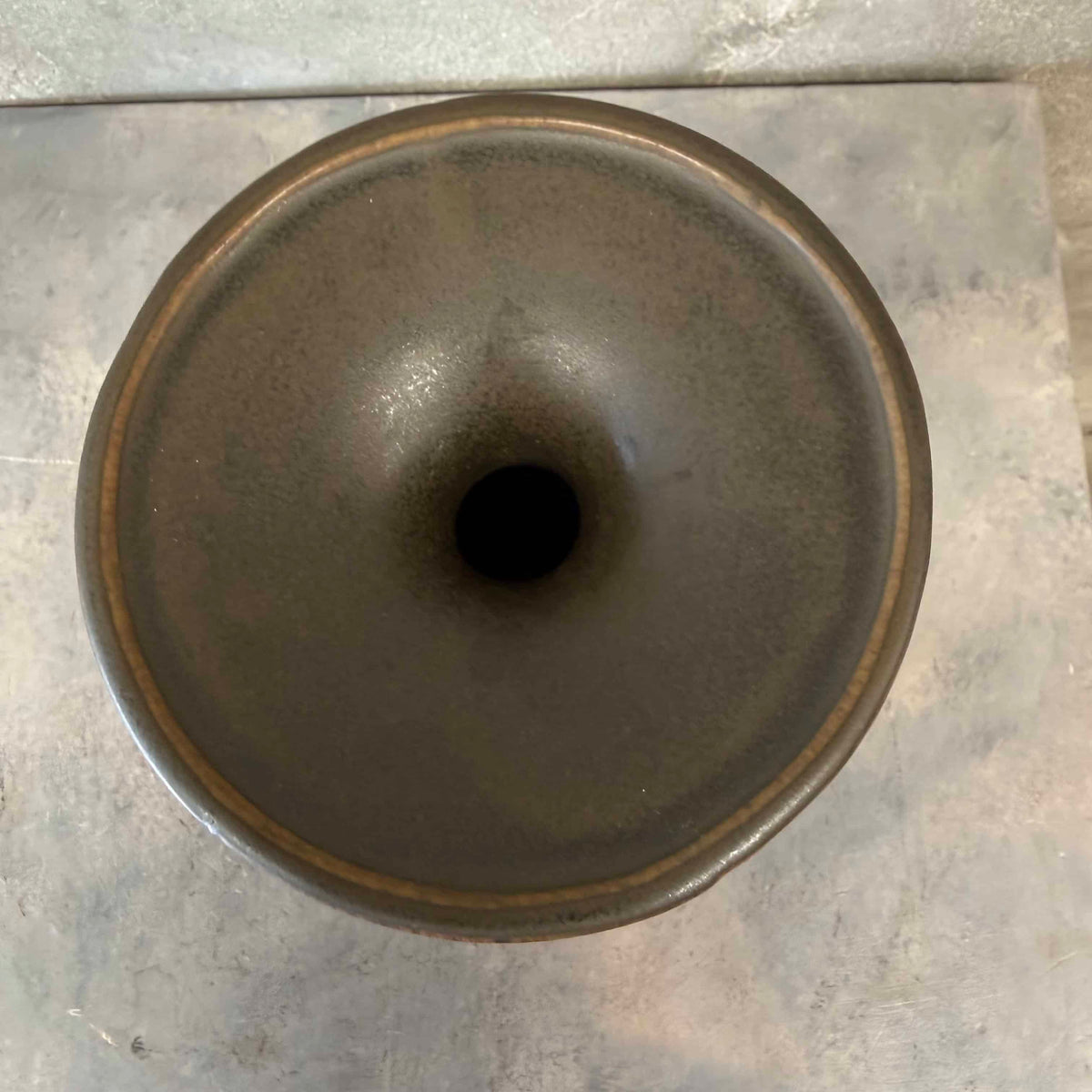 Mid Century Modern Pottery Vase by Robert Maxwell for Designs West