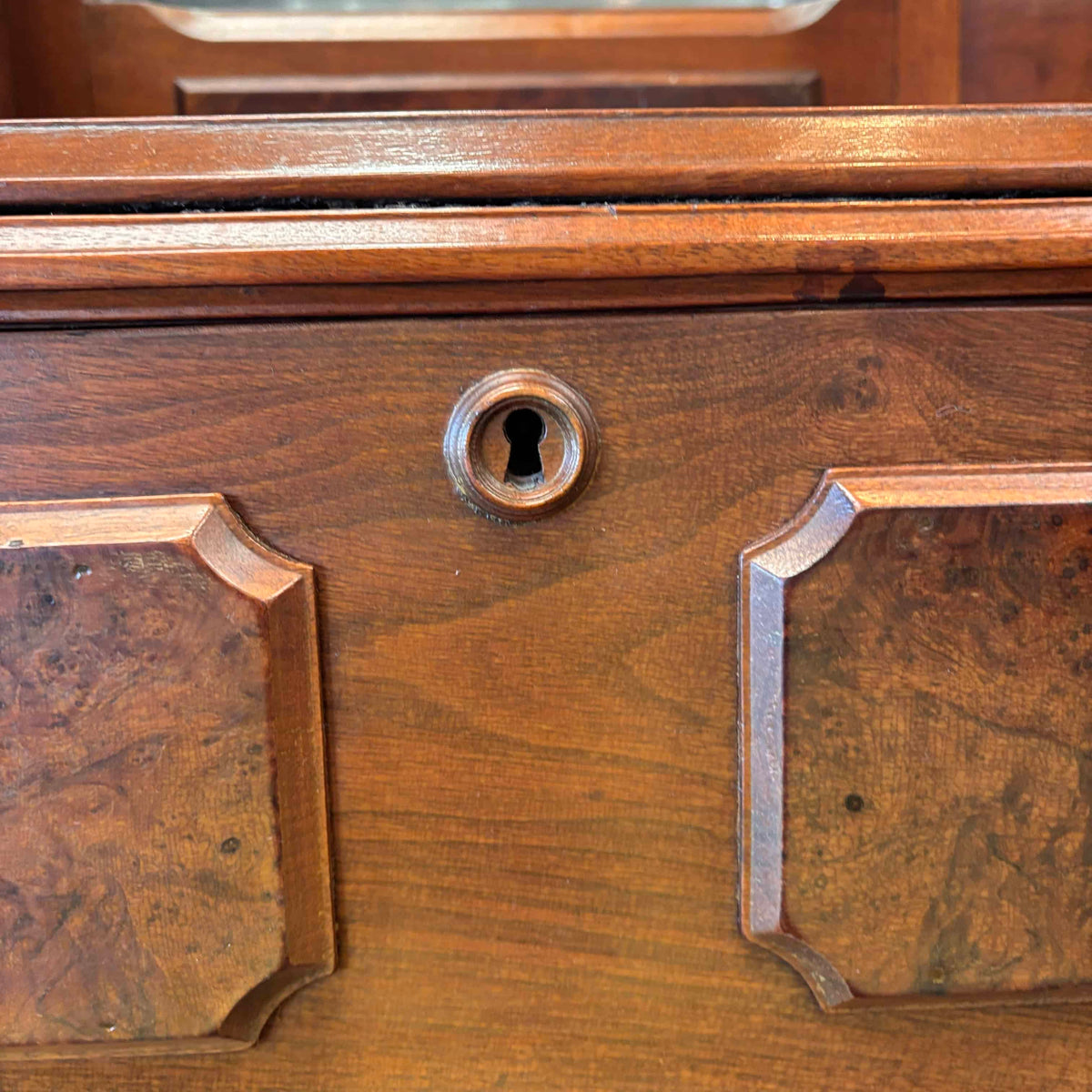 Late Victorian American Vanity Dresser With Mirror & Glass Roller Feet