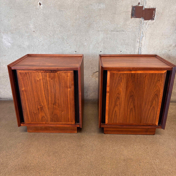 Pair of Walnut Nightstands/Side Tables by Dillingham