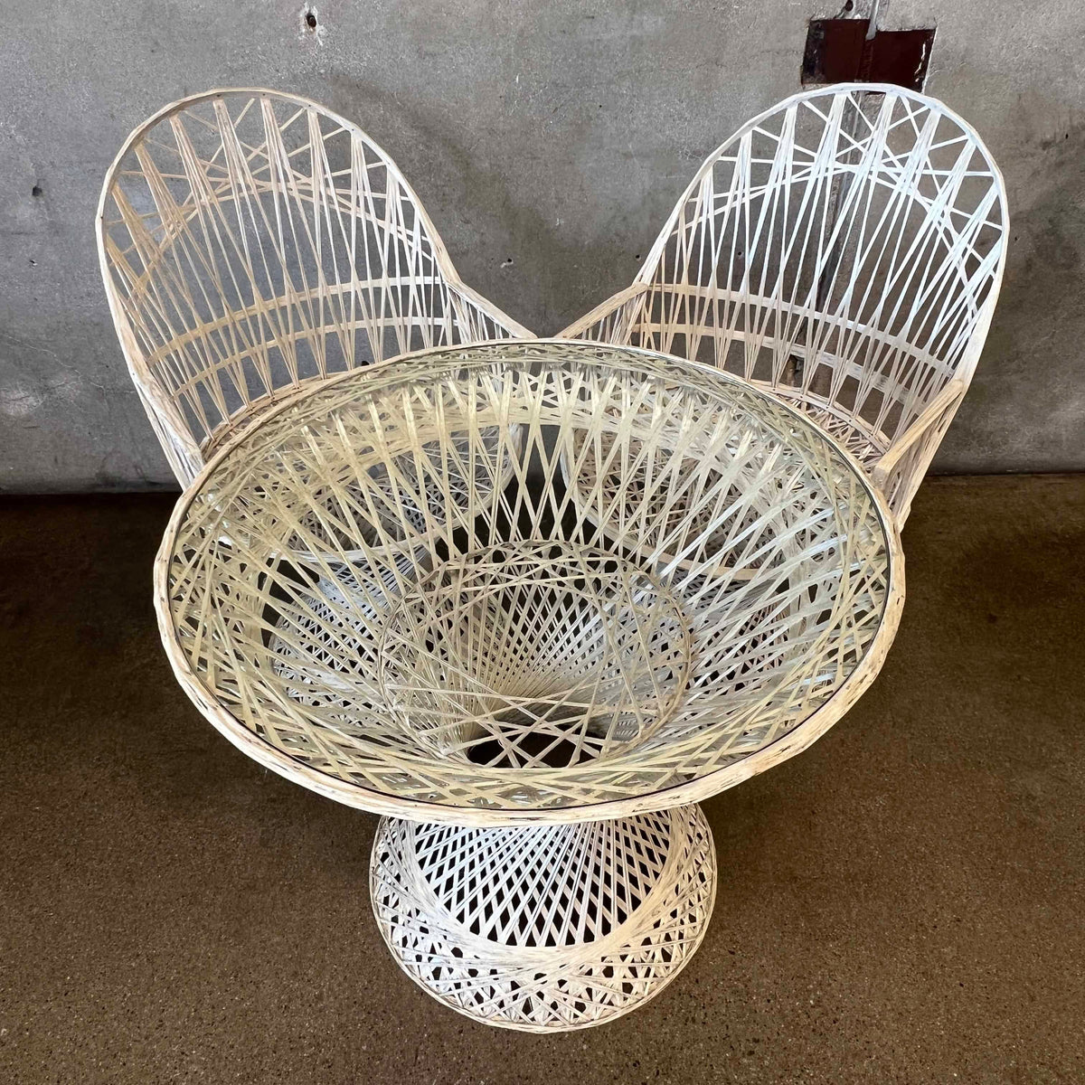 Russell Woodard Woven Spun Fiberglass Mid Century Patio Set