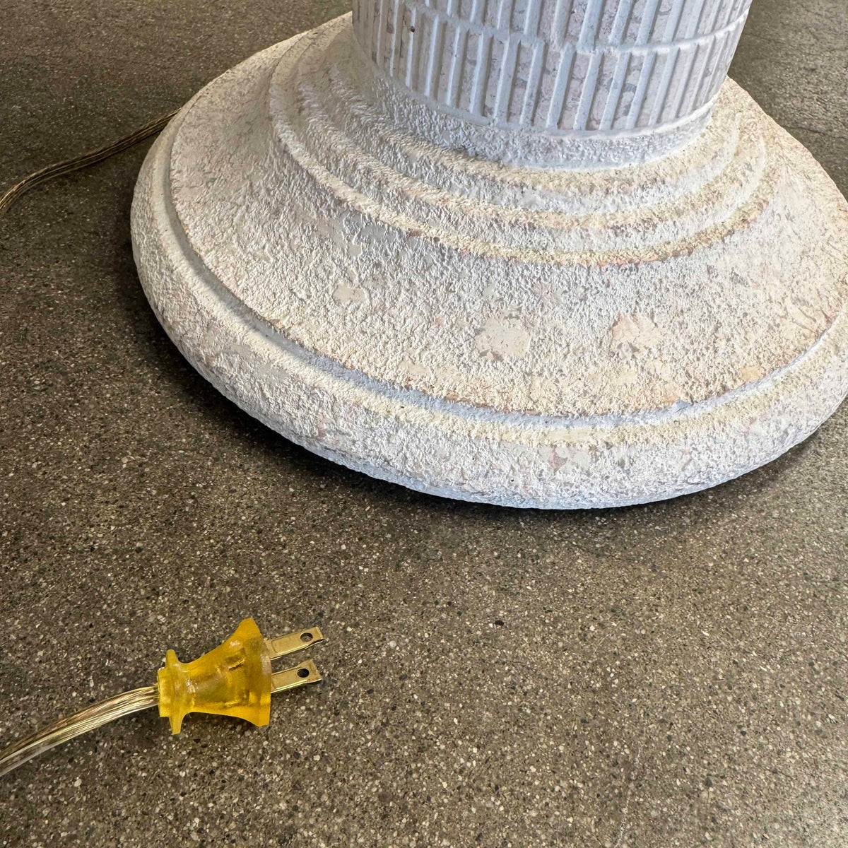 Post Modern Cream Plaster Column Floor Lamp