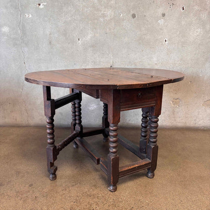 Antique Oval Drop Leaf Table w/Drawer