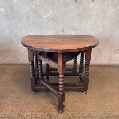 Antique Oval Drop Leaf Table w/Drawer