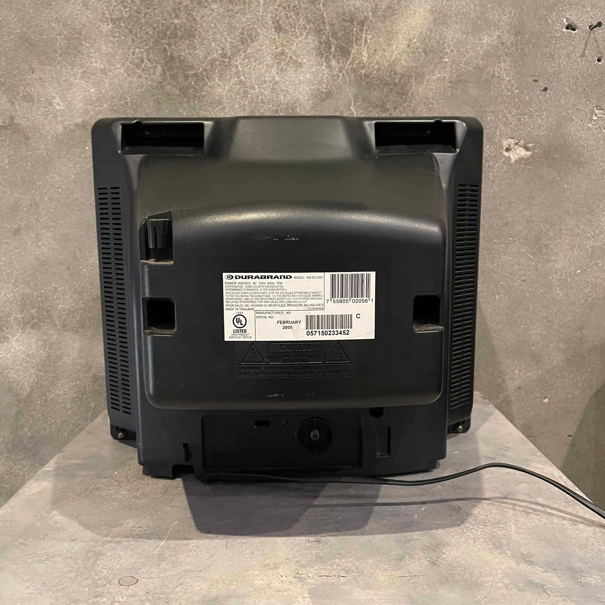 Retro Gaming Color T.V. (19")