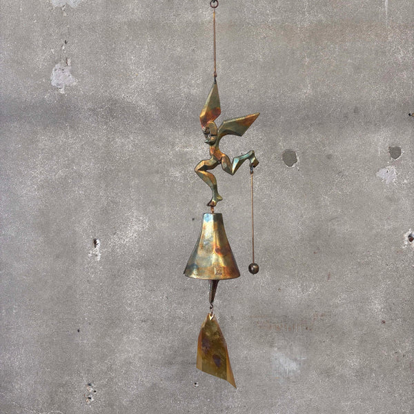 Soleri Bell "Minds of History" w/ Bracket