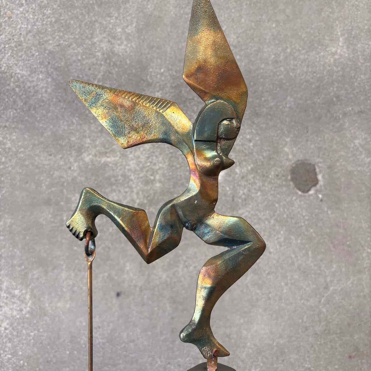 Soleri Bell "Minds of History" w/ Bracket