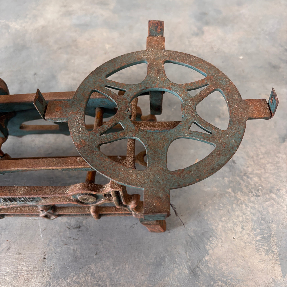 Vintage Cast Iron Scale