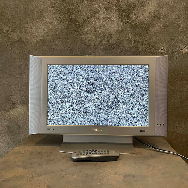 Y2K Phillips 17" Gaming T.V. With Remote