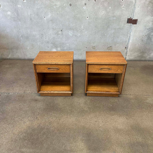 Vintage Henredon Circa 60' Nightstands w/ Original Lighting