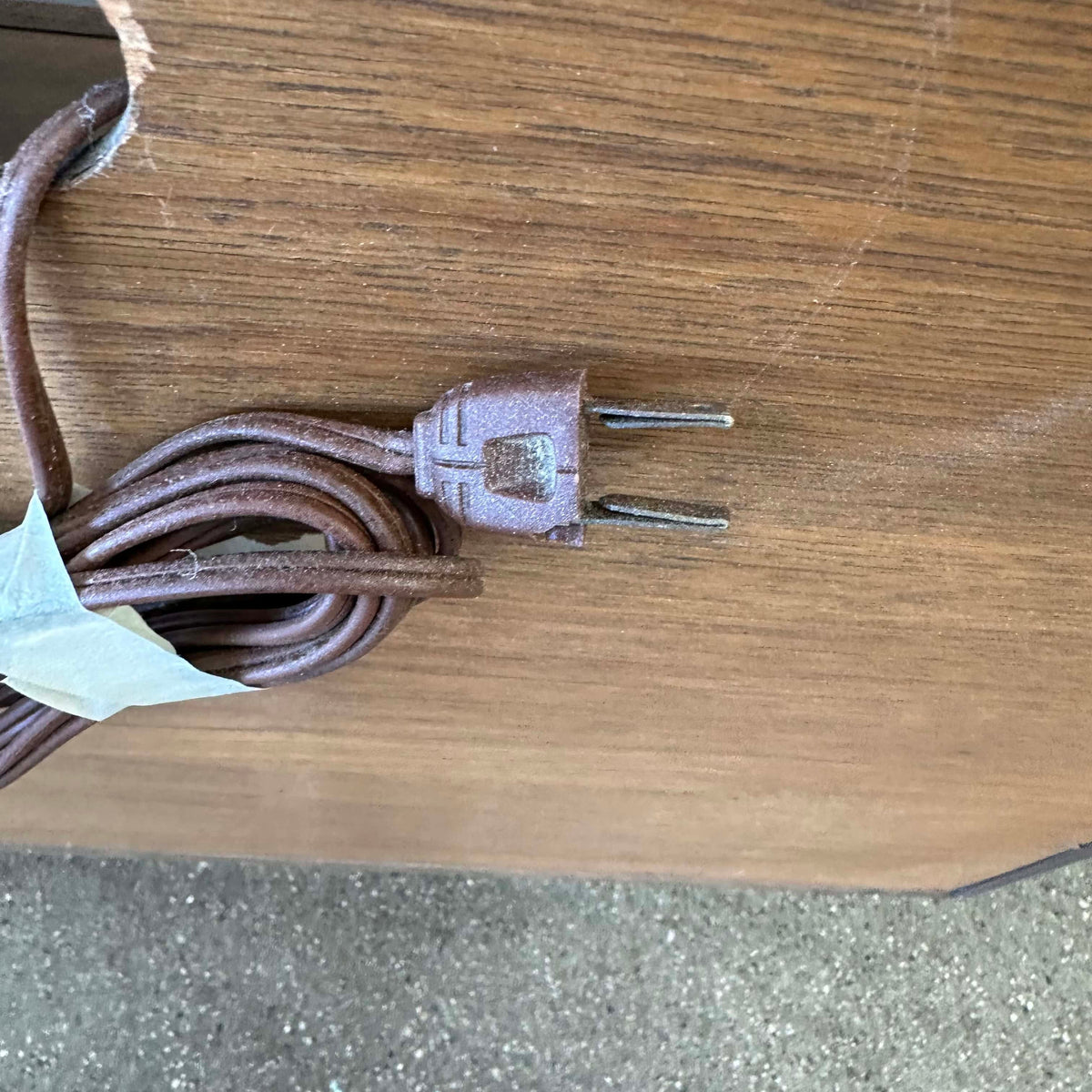 Vintage Henredon Circa 60' Nightstands w/ Original Lighting