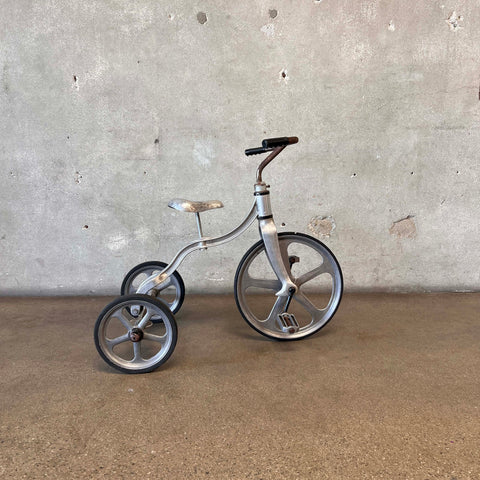 Shop Vintage & Antique Garden Decor in Long Beach, CA