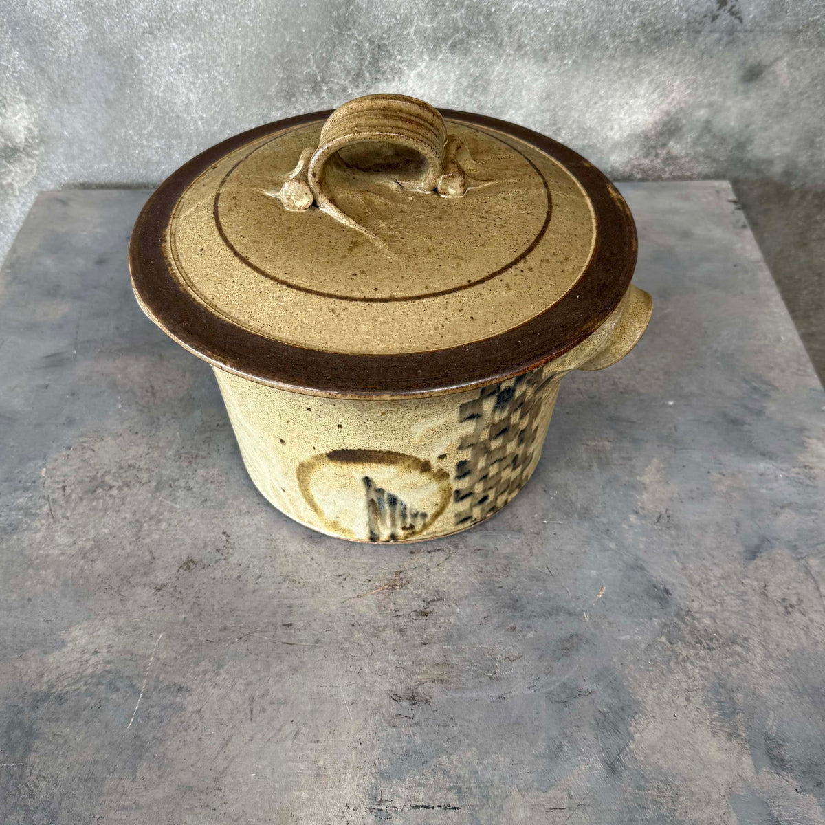 Post Modern Studio Pottery Cover Dish