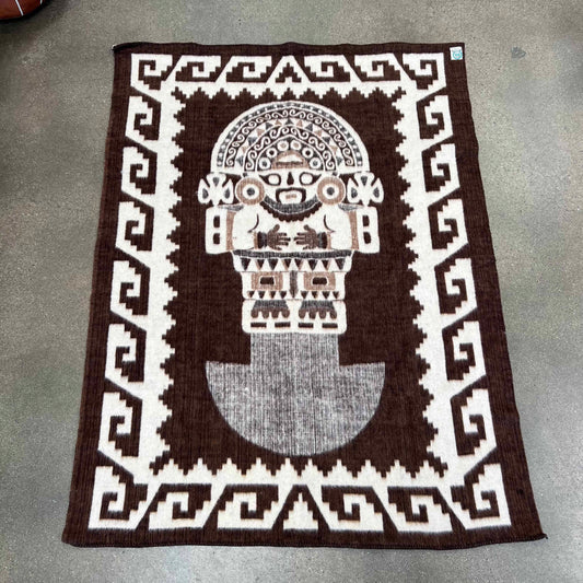 Vintage Wool Puruvian Blanket by Huancatek