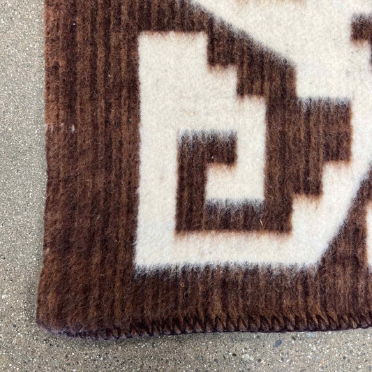 Vintage Wool Puruvian Blanket by Huancatek