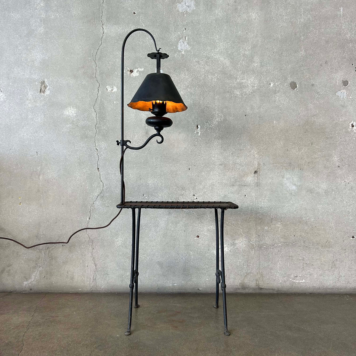 Monterey Furniture Iron Table Lamp