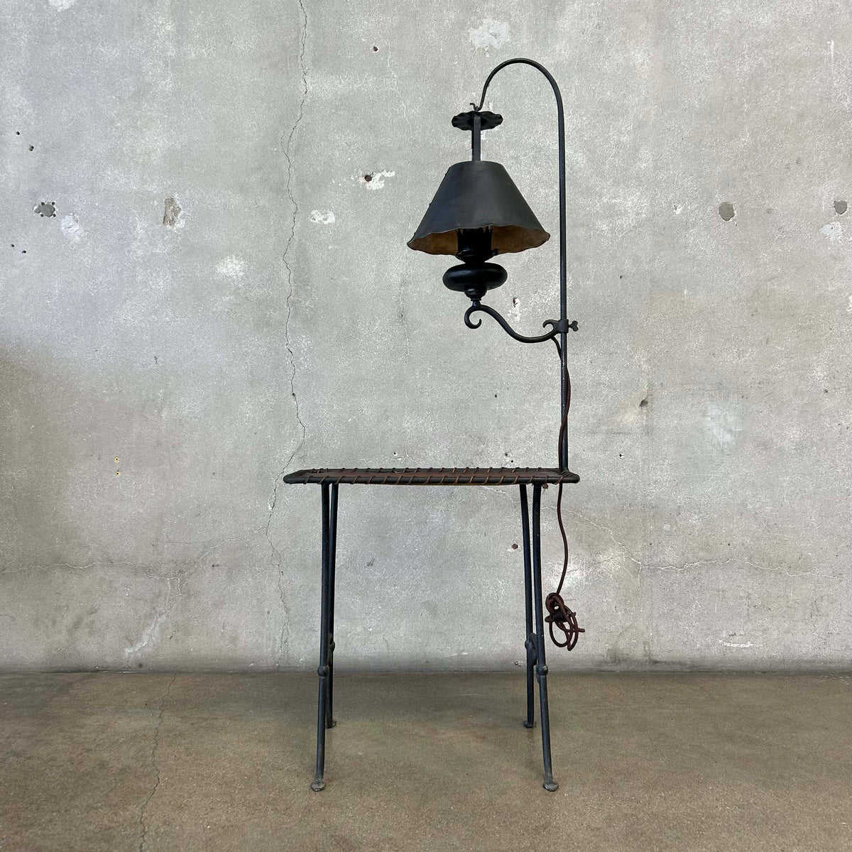 Monterey Furniture Iron Table Lamp