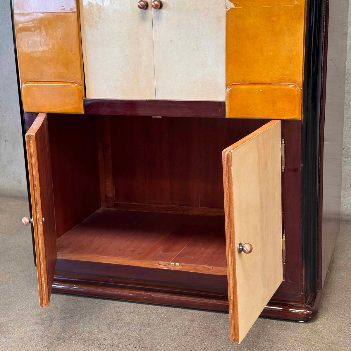 Art Deco Dry Bar With Three Storage Compartments
