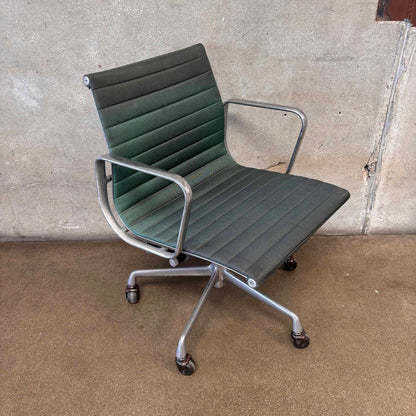 Vintage Herman Miller Aluminum Group Management Chair #2