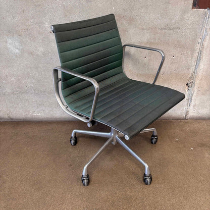 Vintage Herman Miller Aluminum Group Management Chair #4