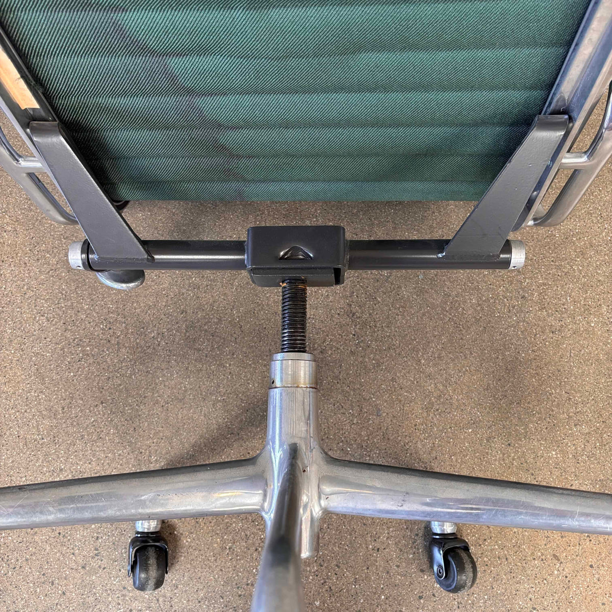 Vintage Herman Miller Aluminum Group Management Chair #4
