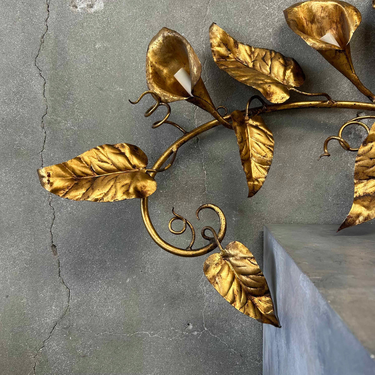 Italian Mid Century Modern Gilt Metal Wall Sconce (Working)