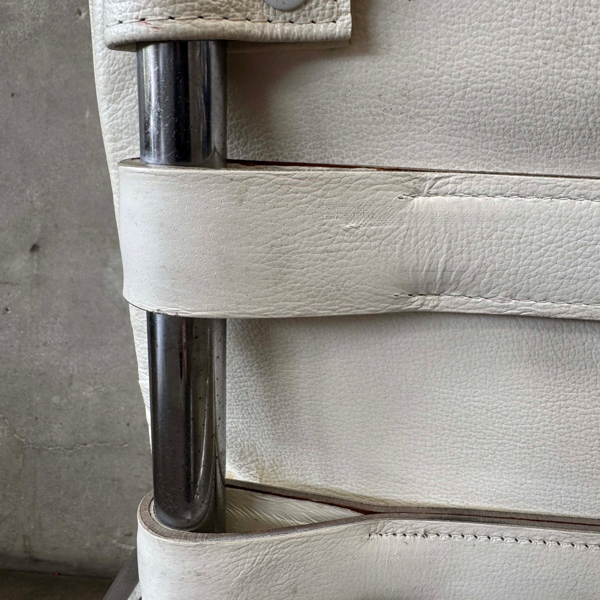 Vintage MK Knoll Lounge Chair - White Leather & Chrome