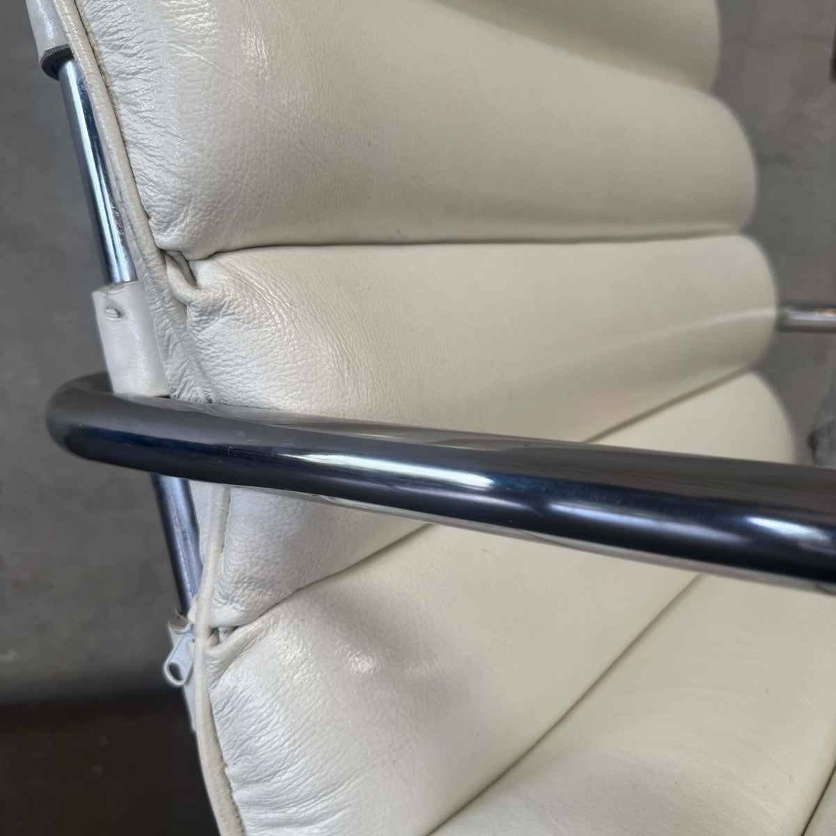 Vintage MK Knoll Lounge Chair - White Leather & Chrome