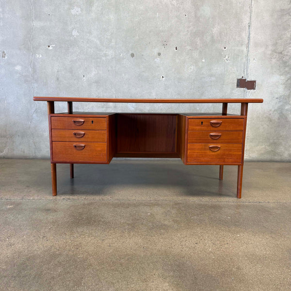 Kai Kristiansen Floating Top Desk