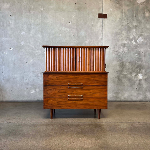 Shop Abstract Mid Century Modern Furniture in Long Beach, CA