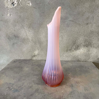 Vintage L.E. Smith Rare Pink Opalescent Vase
