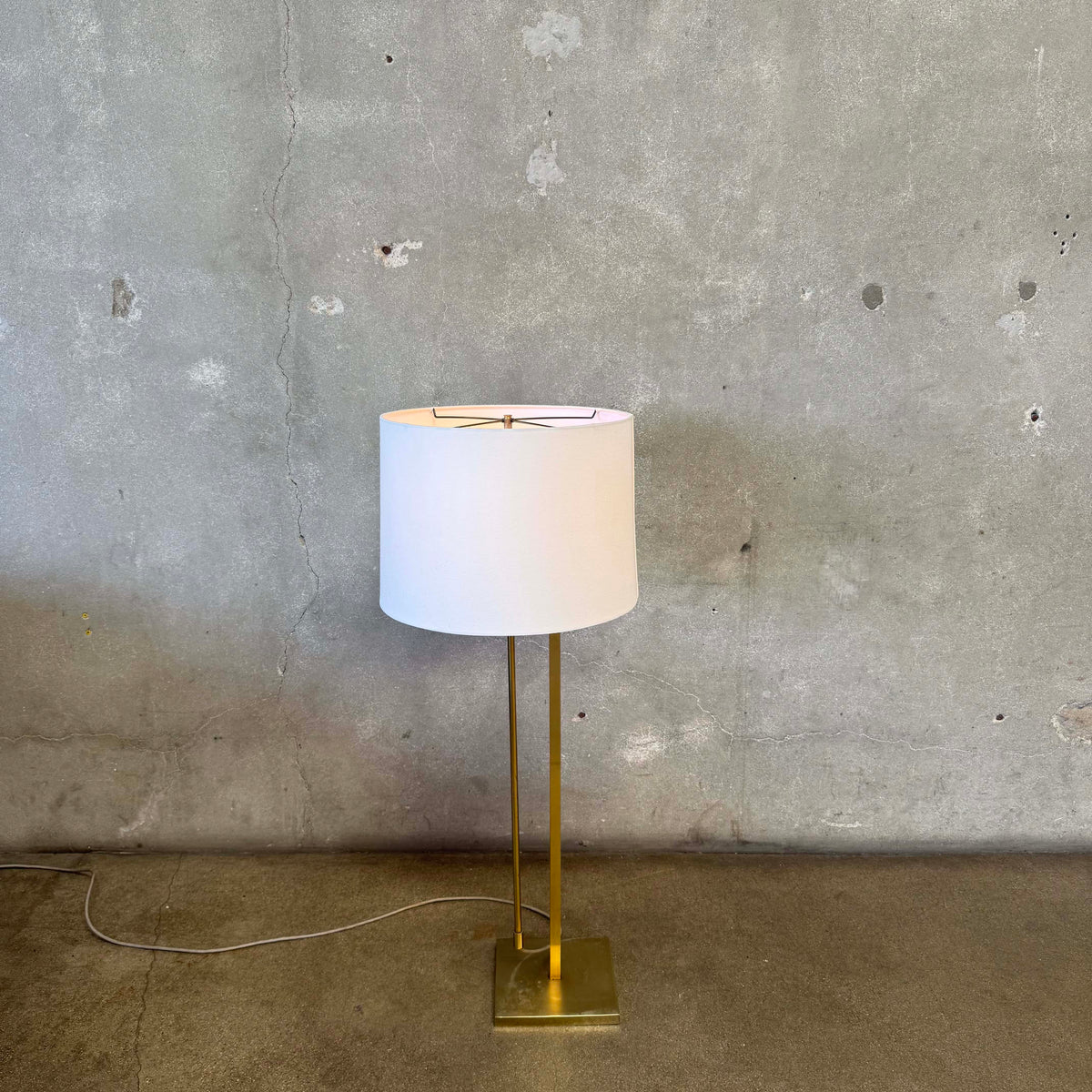 1960's Laurel Lamp Company Telescoping Adjustable Brass Floor Lamp