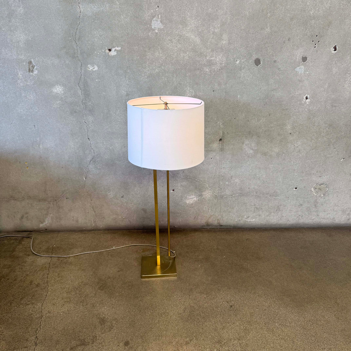 1960's Laurel Lamp Company Telescoping Adjustable Brass Floor Lamp