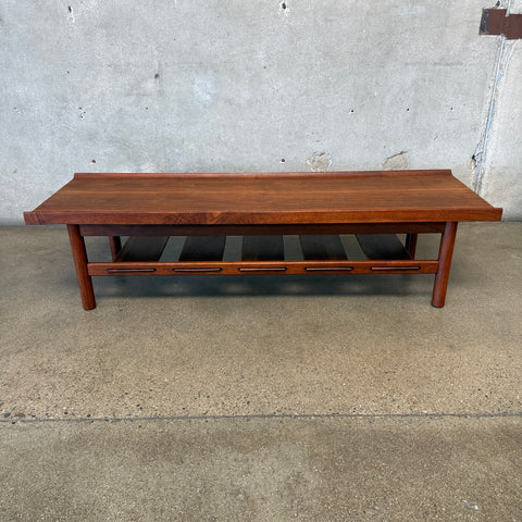 Vintage and Mid-Century Modern: Coffee Tables, Dining Tables & More