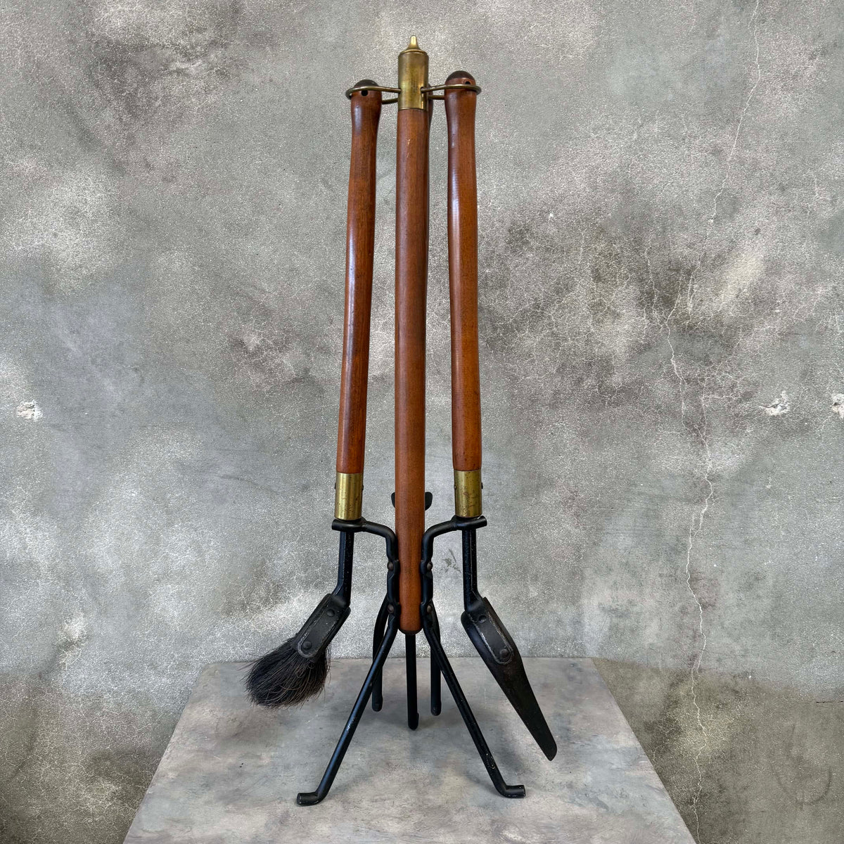 Mid Century Modern Vintage Seymour Fireplace (4) Piece Tool Set