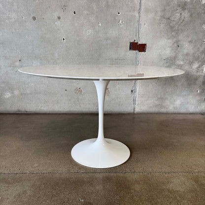 Saarinen Dining Table In Carrara Marble By Knoll - 2010's
