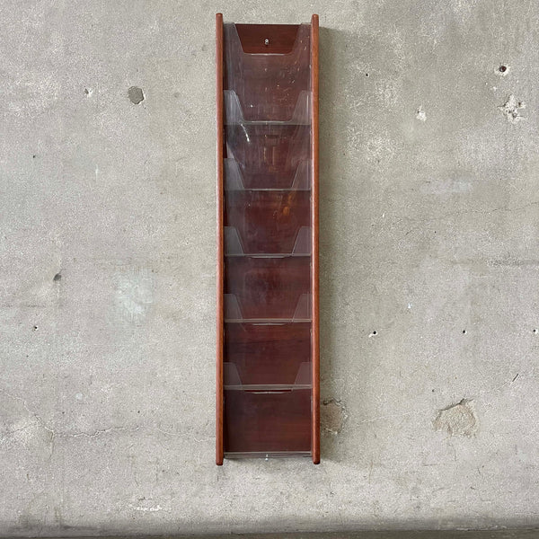 Peter Pepper Magazine Rack